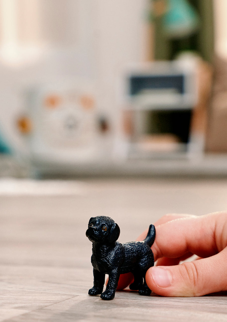 SCHLEICH BLACK LABRADOR RETRIEVER PUPPY
