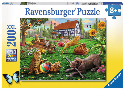 RB (8+) 200 PC | PLAYING IN THE YARD